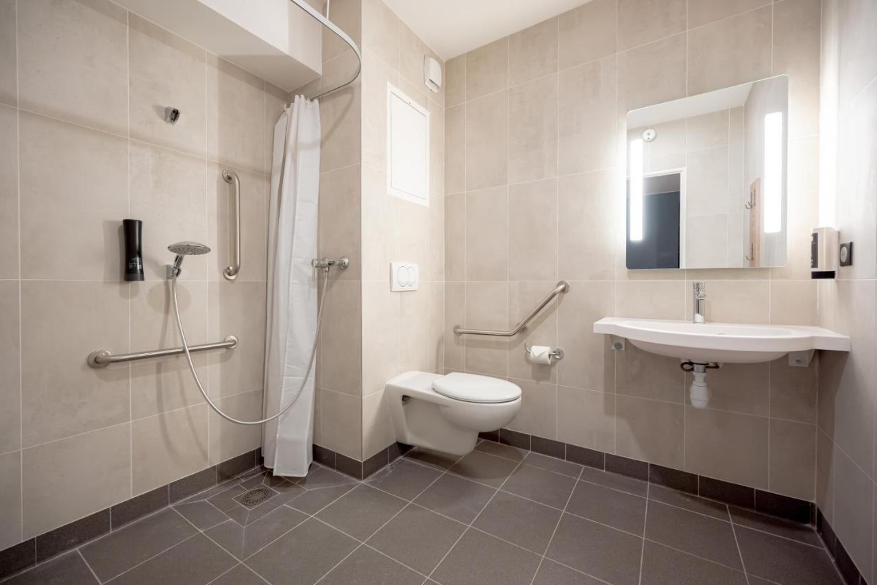 B&B Hotel Toulon Centre Gare Exterior foto