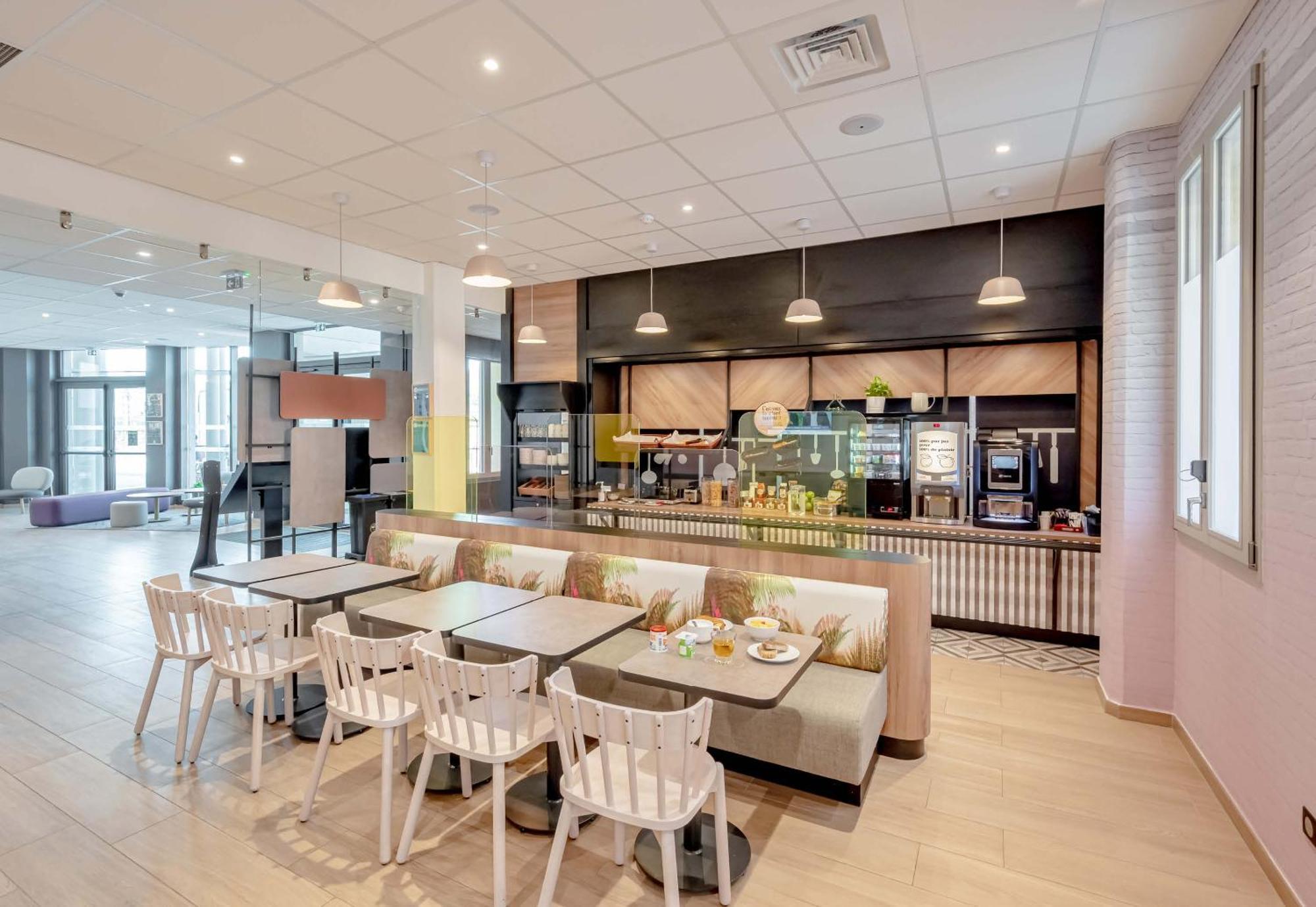 B&B Hotel Toulon Centre Gare Exterior foto