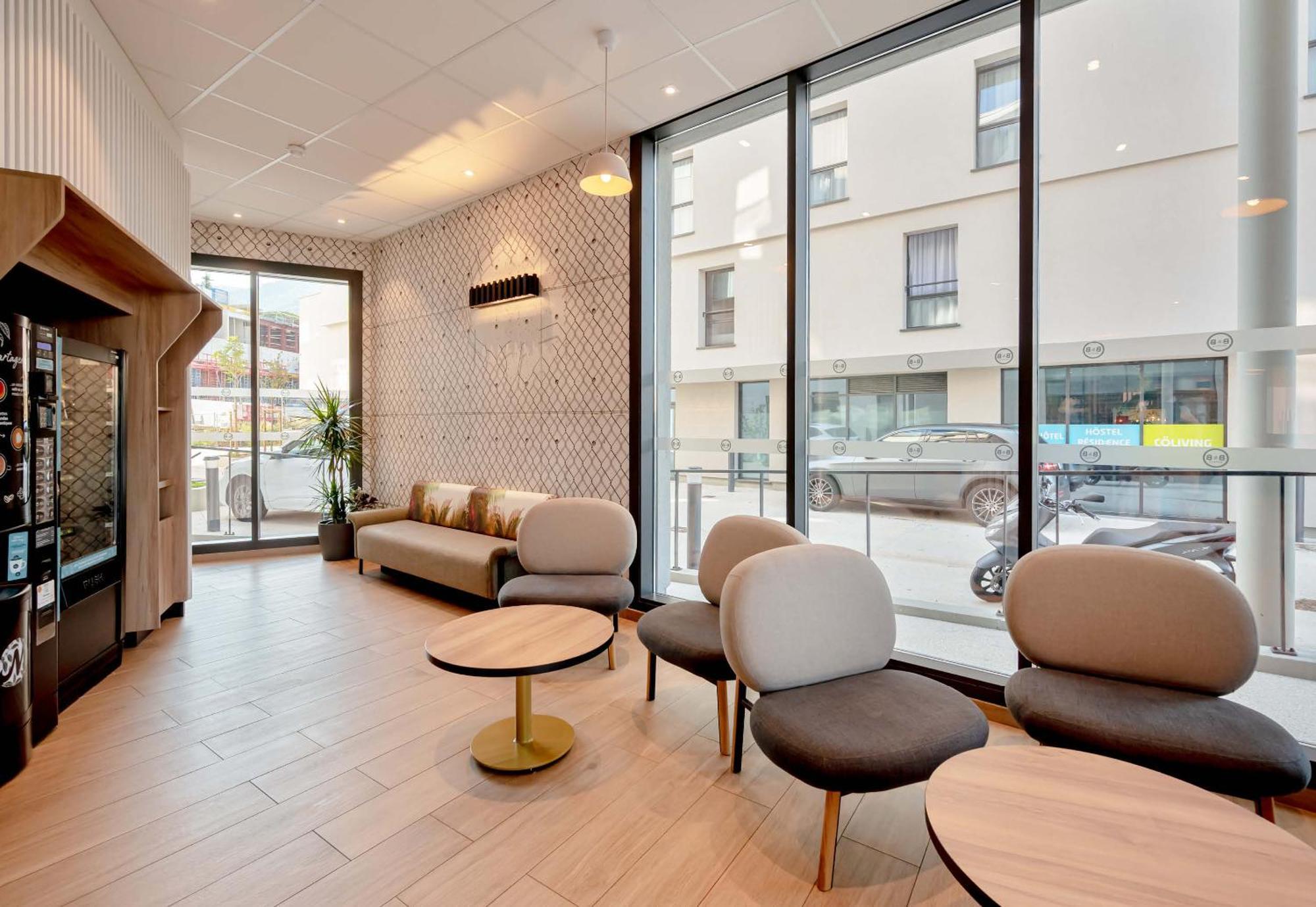 B&B Hotel Toulon Centre Gare Exterior foto